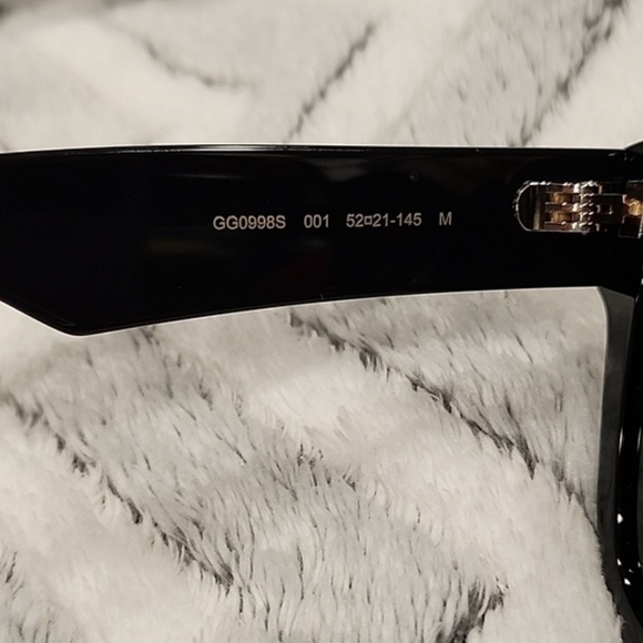 Gucci Black Square Oversized Sunglasses